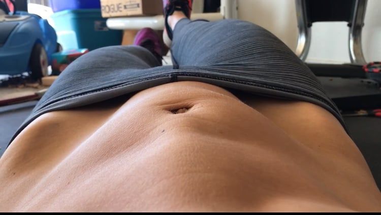 Pan-trunk belly after pregnancy
