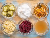 foto-di-cibi-fermentati-ricchi-di-probiotici-naturali